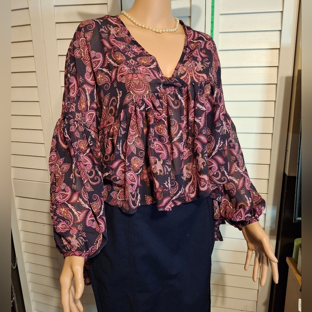 Romeo & Juliet Couture purple bohemian floral ruffled crop top Sz M Nwt - Picture 4 of 9